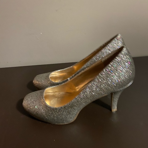 Madden Girl Heels - Picture 4 of 5